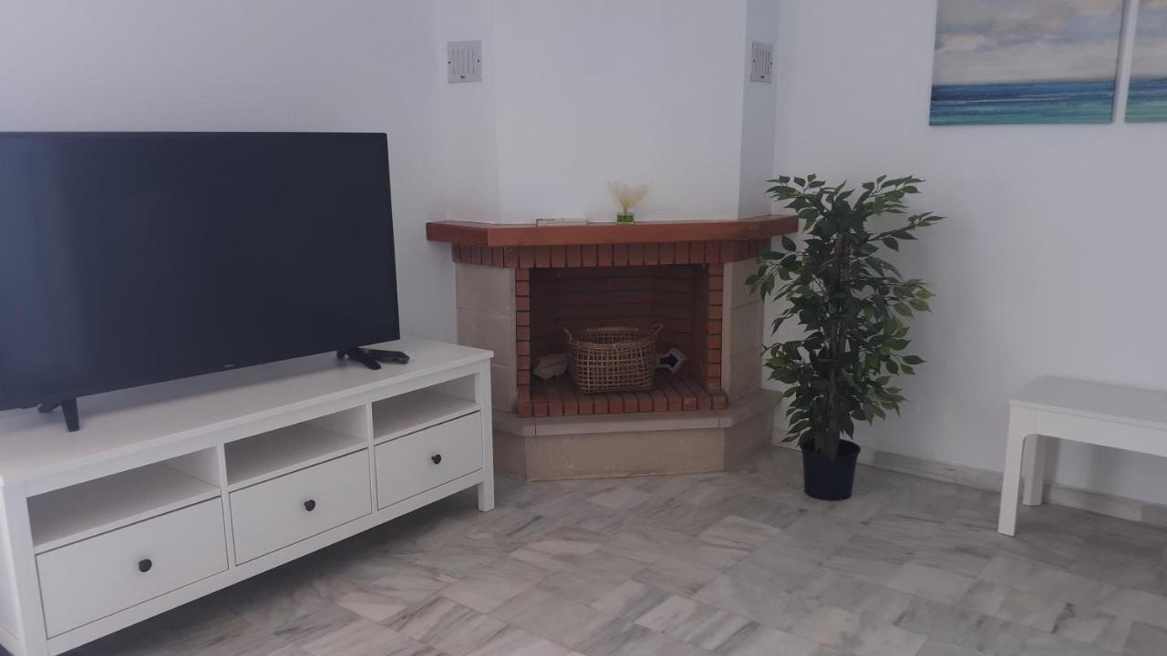 Apartment In Costa Del Sol With Large Terrace For 9 People Rincón de la Victoria Exterior foto