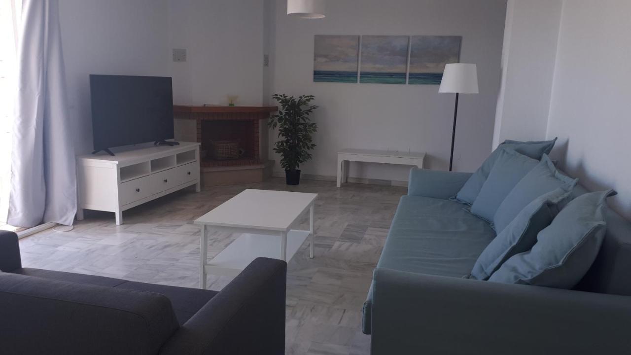 Apartment In Costa Del Sol With Large Terrace For 9 People Rincón de la Victoria Exterior foto