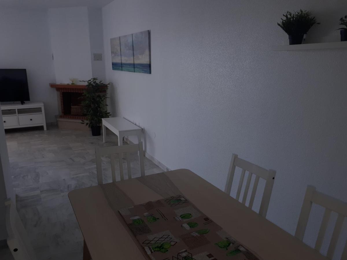 Apartment In Costa Del Sol With Large Terrace For 9 People Rincón de la Victoria Exterior foto