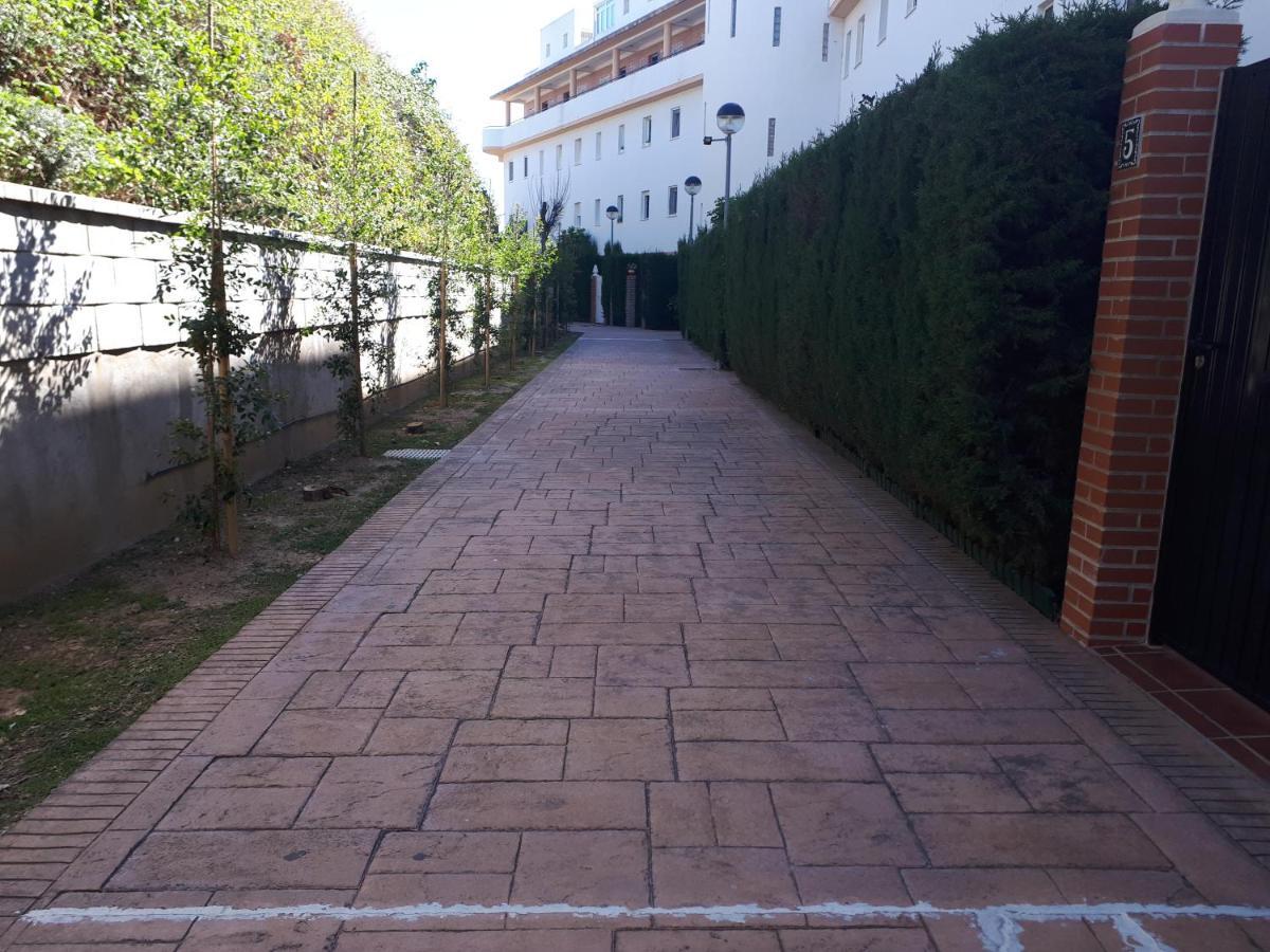 Apartment In Costa Del Sol With Large Terrace For 9 People Rincón de la Victoria Exterior foto